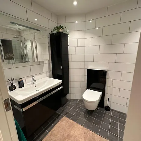 Urban And Quiet In Centrum Tromsø